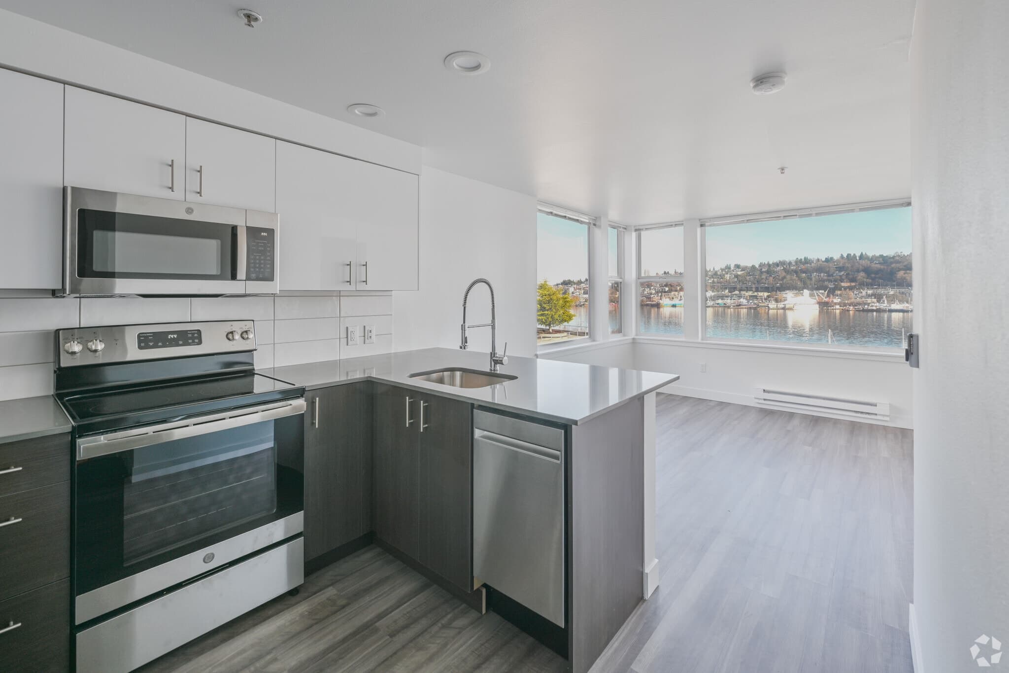Lake Union Tower
