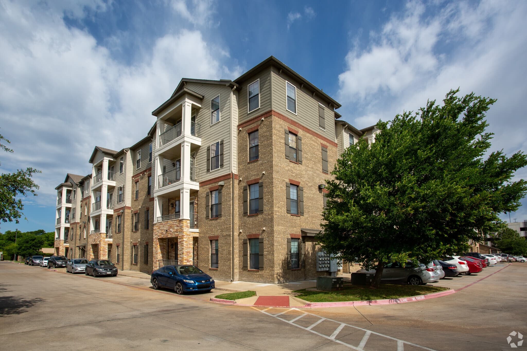 Maverick Place
