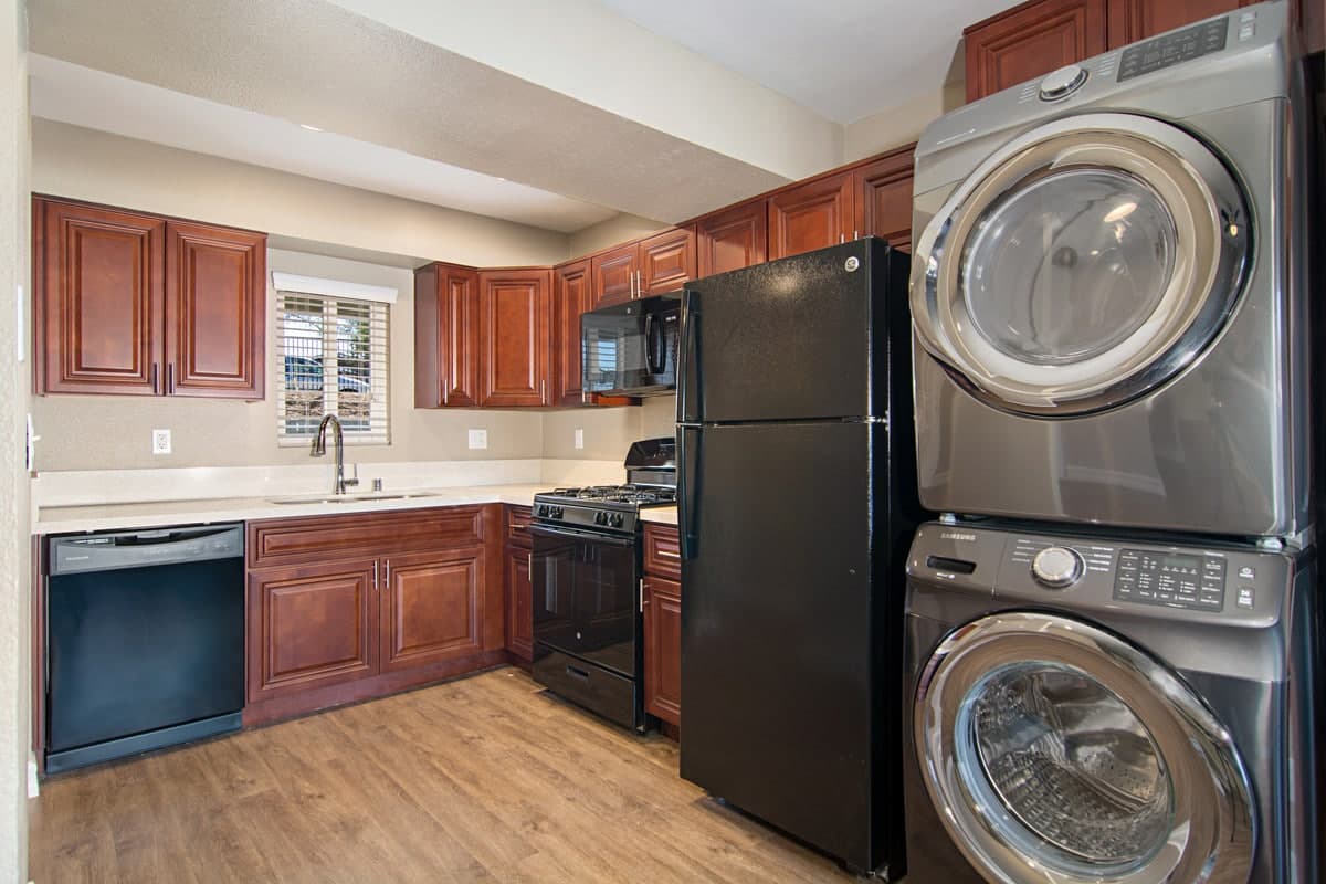 0 Bed / 1 Bath