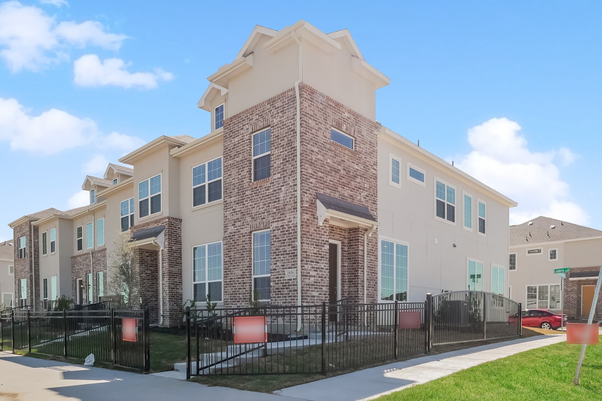The Residences at Rayzor Ranch