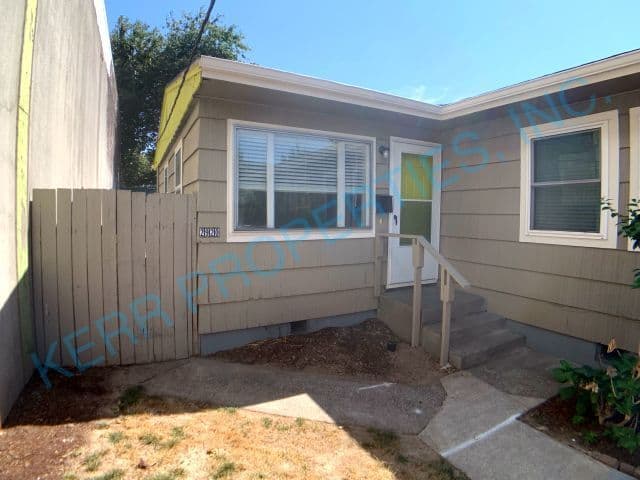 2920 SE 16th Ave