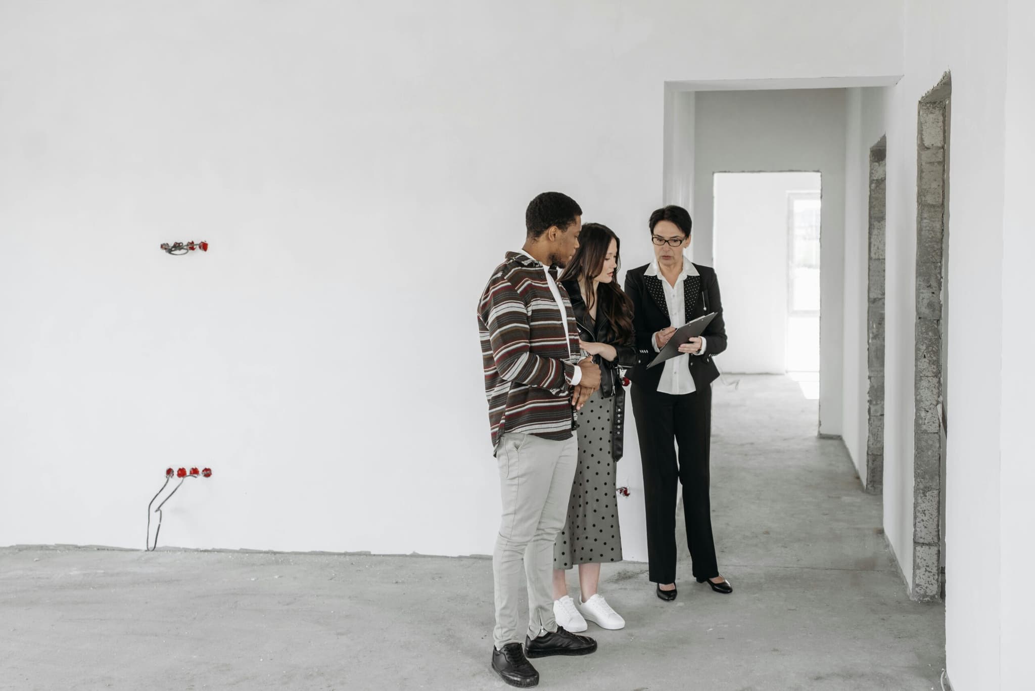 Questions to Ask Your USU Landlord Before Signing a Lease: What Students Often Forget