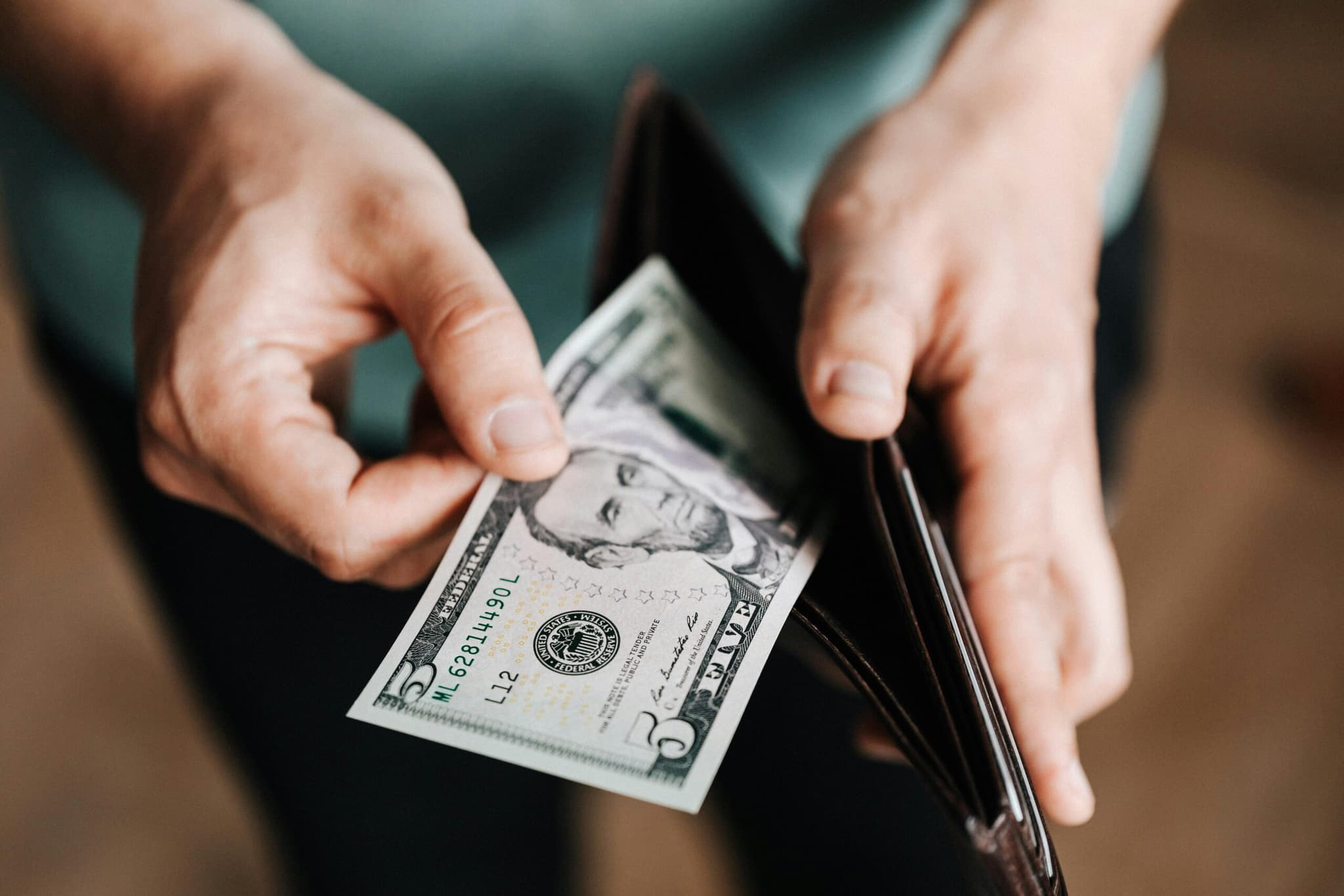 Saving Money on Boulder Rent: Tips CU Students Use (Negotiation, Timing, Sublets & Rollovers)