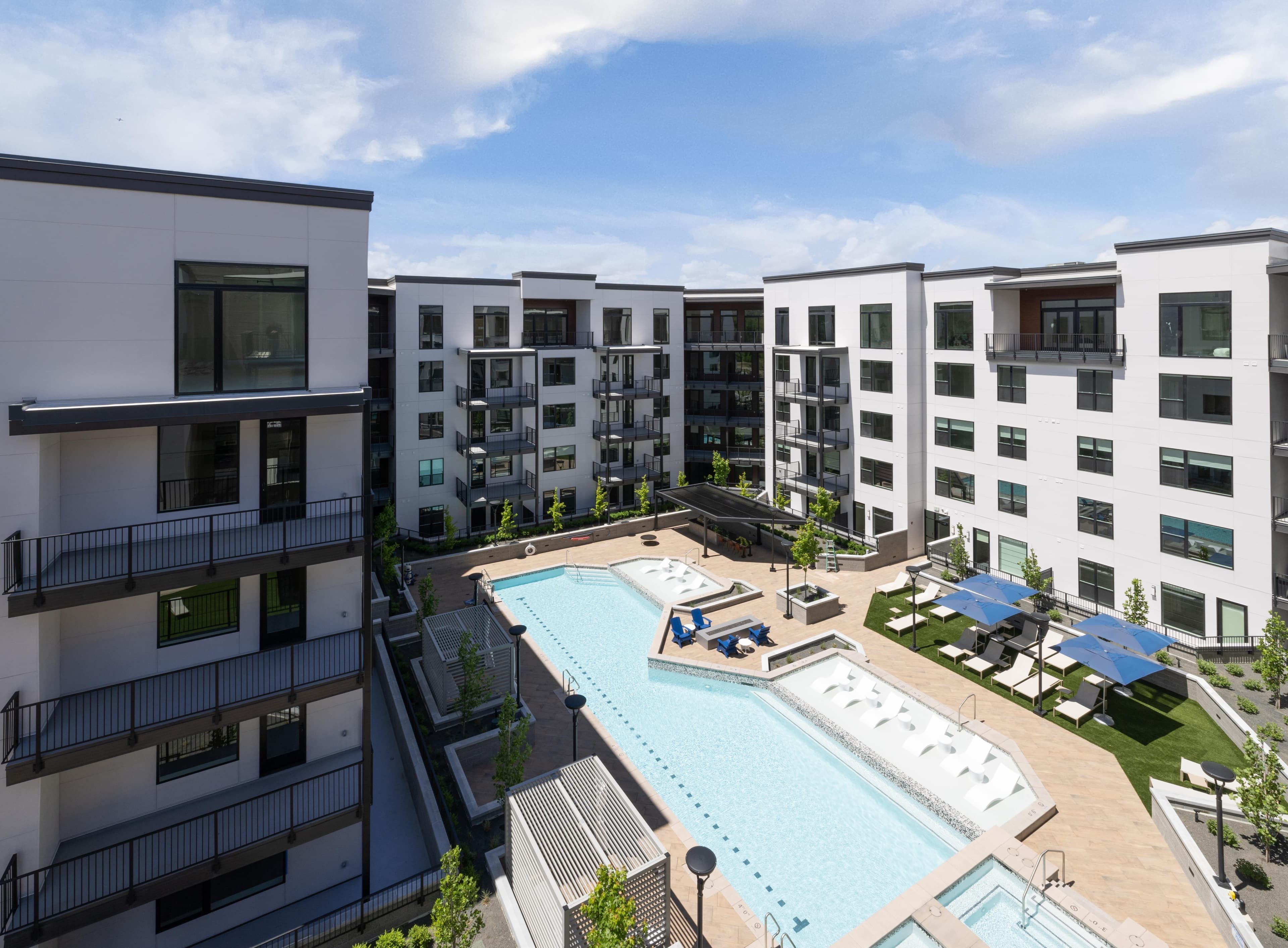 Grandeur Apartments