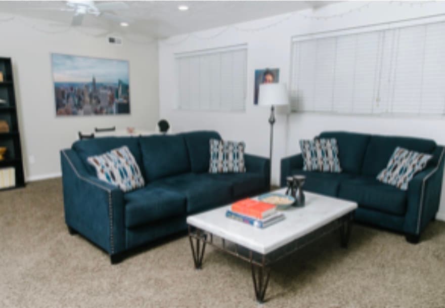 Spacious private room near campus