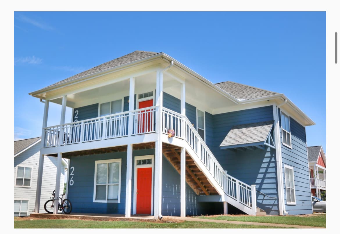 Nice, furnished apartment within walking distance to campus.