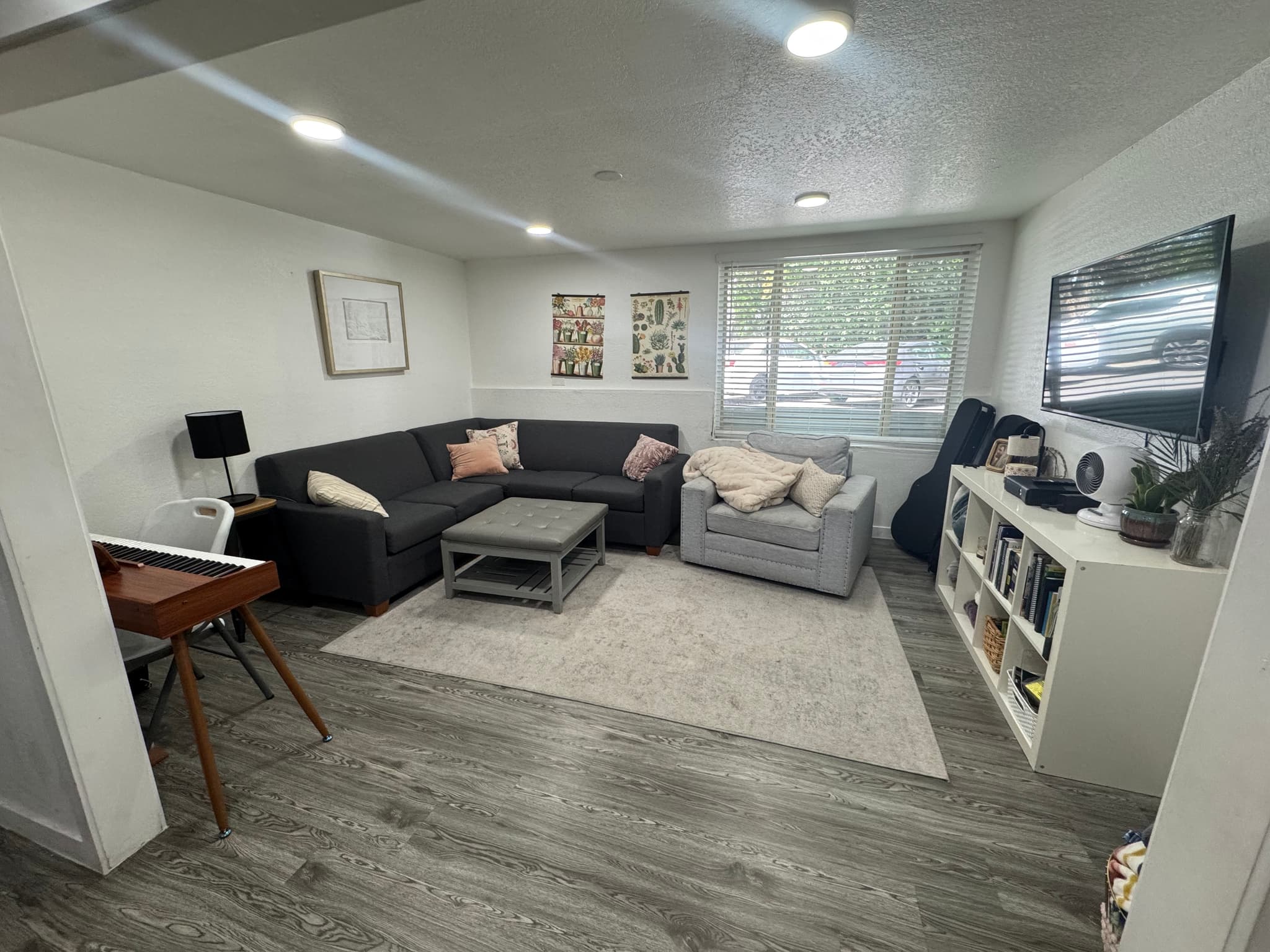 Super cute shared room available asap!!!