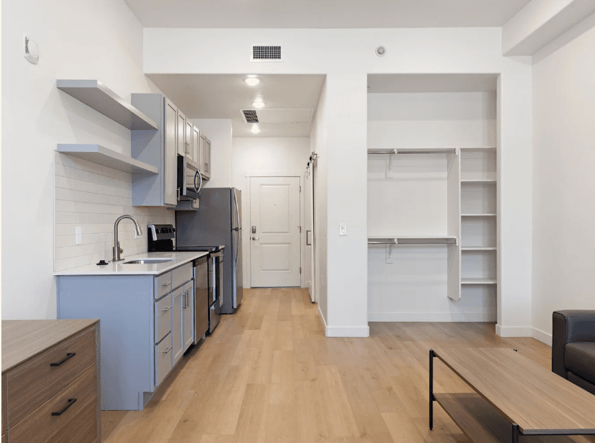 Gorgeous Studio Apartment on University of Utah Campus (Full apartment Building! In high demand!) please reach out to me if interested:)