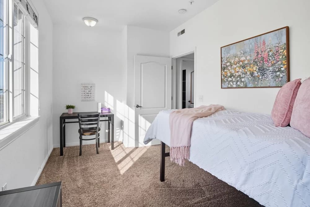 July Free - Lease Transfer Private Room