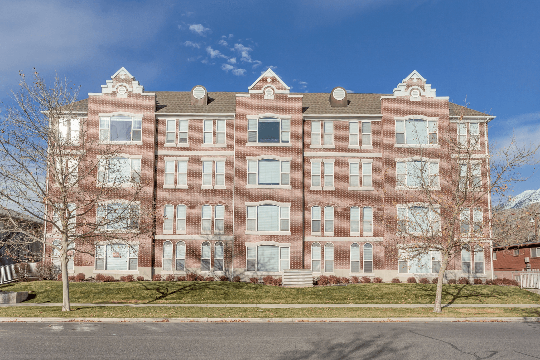 Female private room near BYU campus