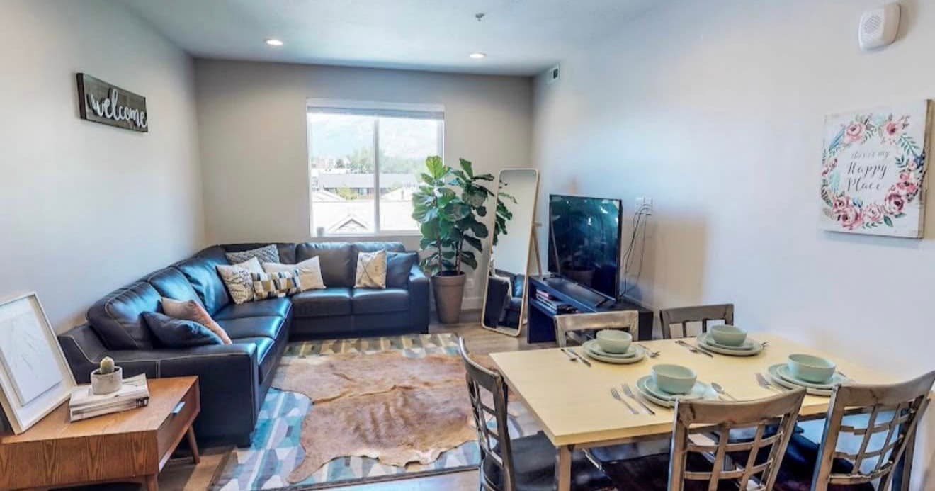 College Place private room