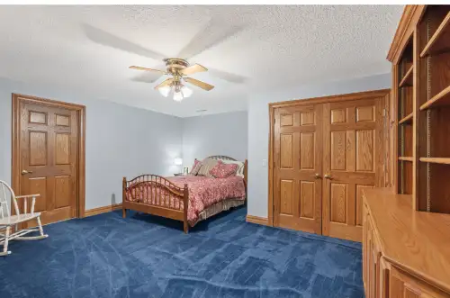 514 Lakeside Manor Dr