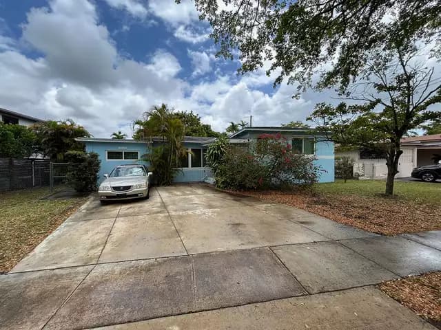 11215 NE Miami Ct