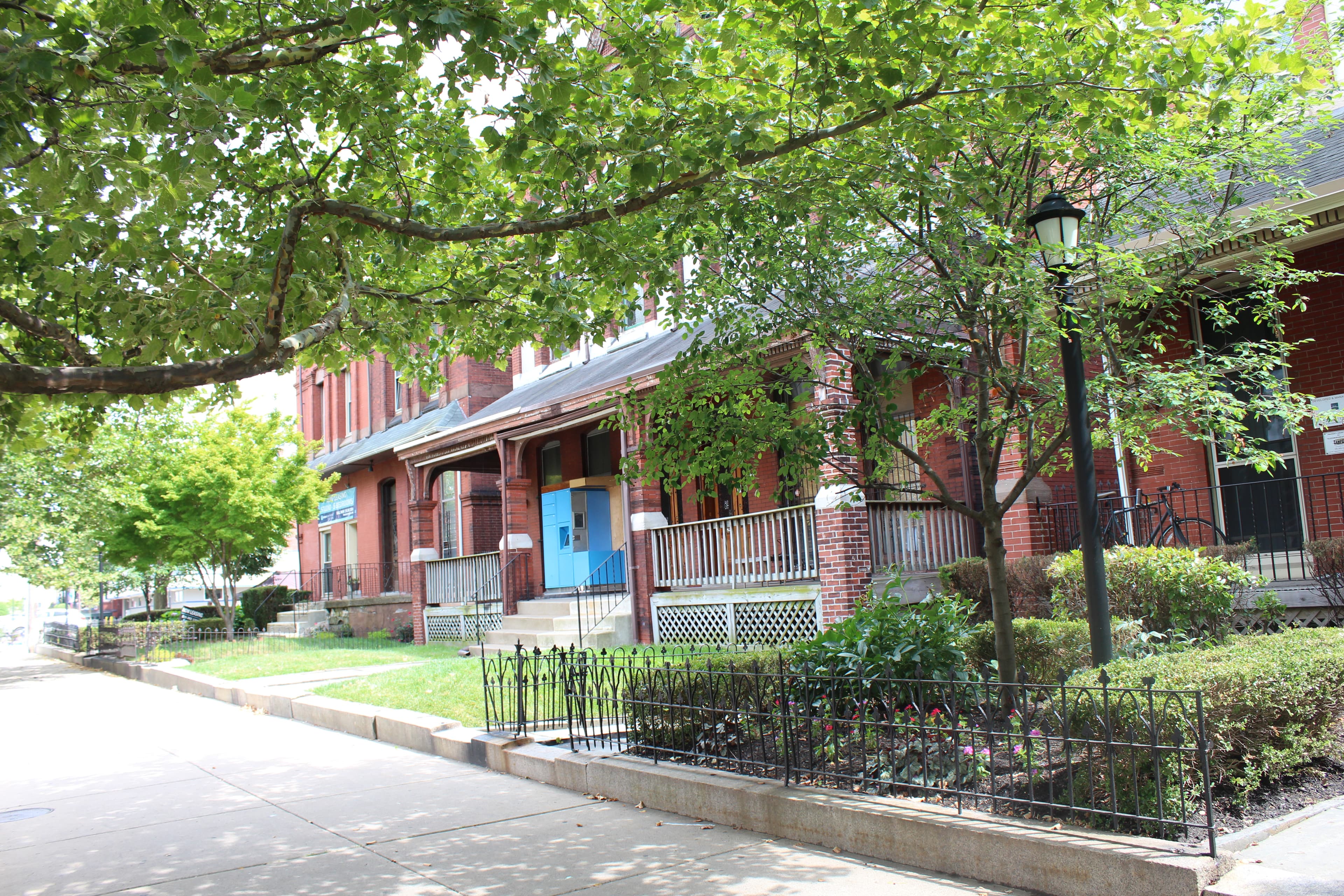 Light filled spacious units close to Penn