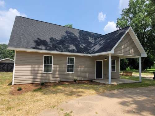 JUST REDUCED! Walk to the Stadium-Olympia!