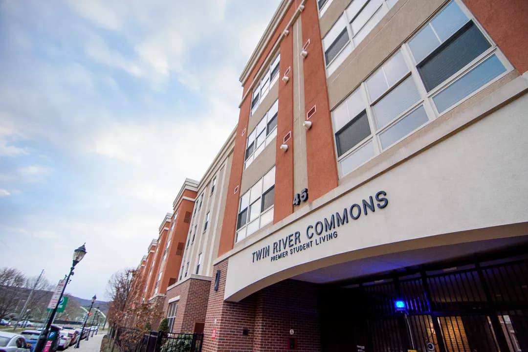 Twin River Commons