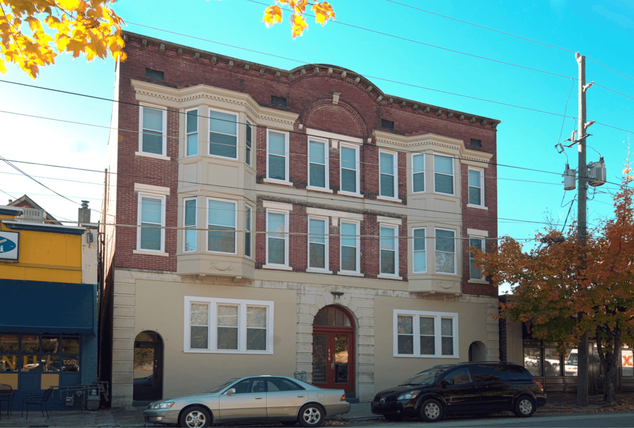 418 Vine St