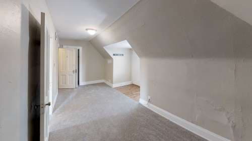1528 Neil Ave