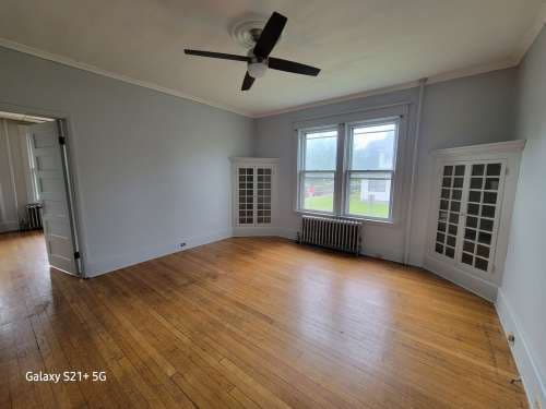Spacious 3/4 bedroom on a quiet Street
