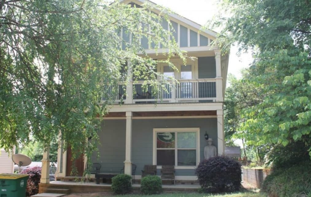 120 Jonas Ave