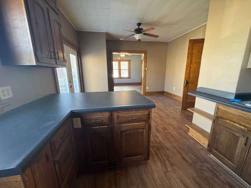 Huge 4 bedroom House with large garage