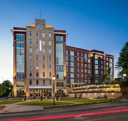 Rivers Edge Apartments