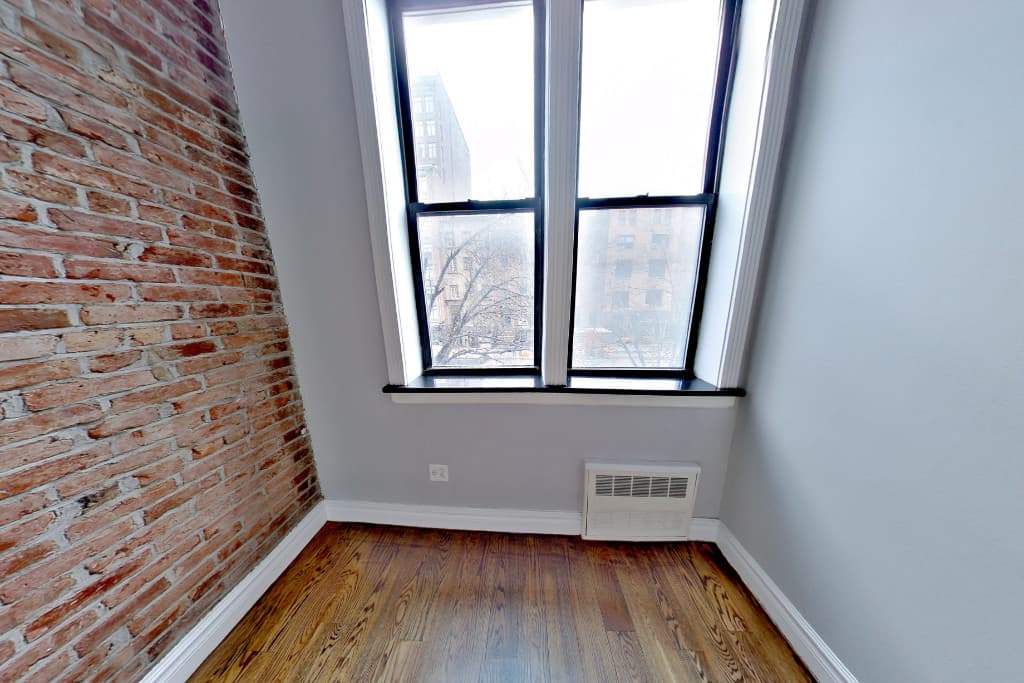 234 W 14TH ST