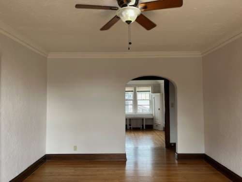 3951-3955 N Farwell Ave