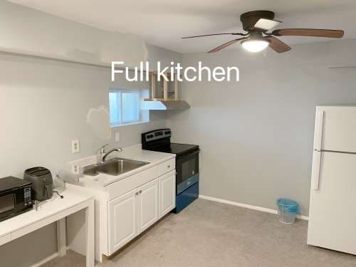 1bedroom shared bathroom walk to GMU