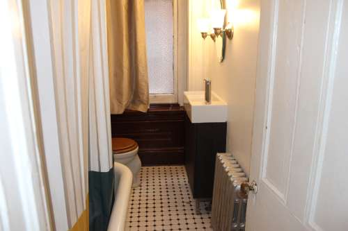 Light filled spacious units close to Penn