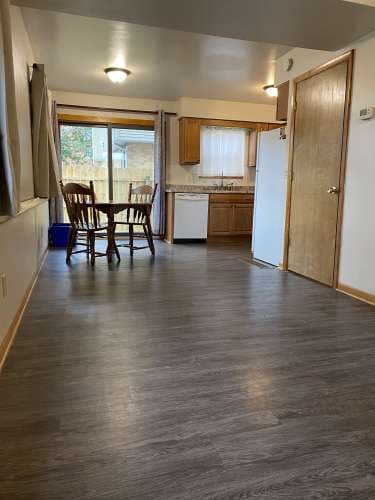 Marshall's College Rentals 1029 Douglas