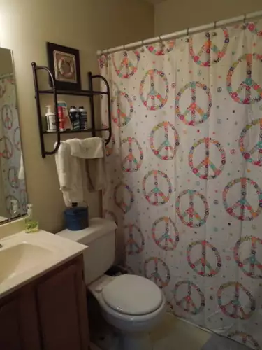 125-131 Springbrook St-NO SECURITY DEPOSIT! FIRST MONTH FREE!!!