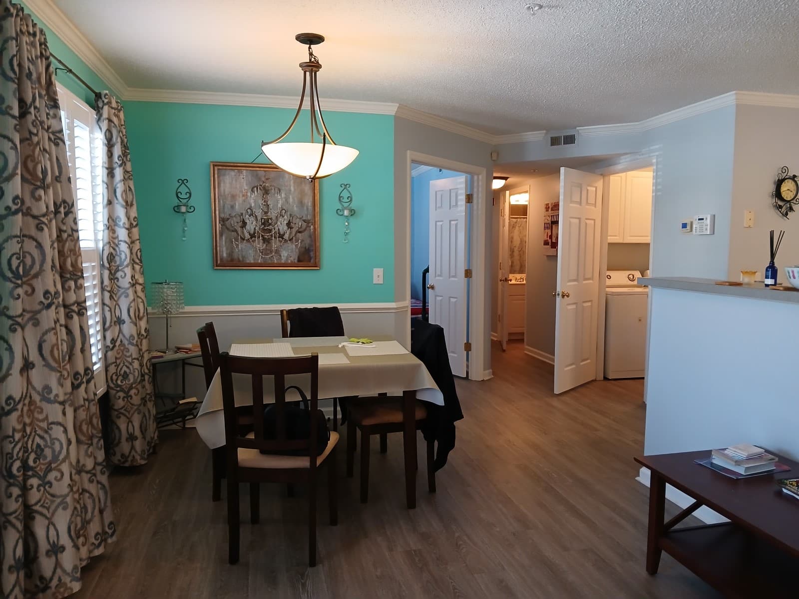 Condo 2 Bedroom / 2 Full Bath / 1050 Sq Ft