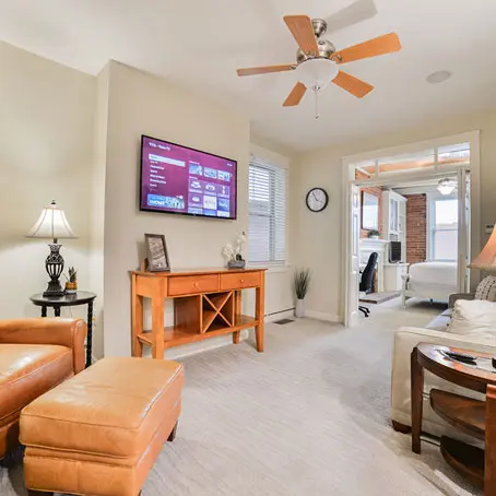 River Oaks Apartments