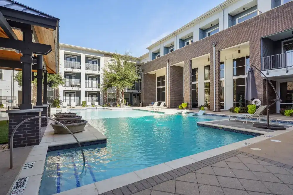 Kade Apartments