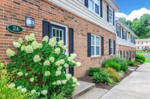 TANGLEWOOD APARTMENTS