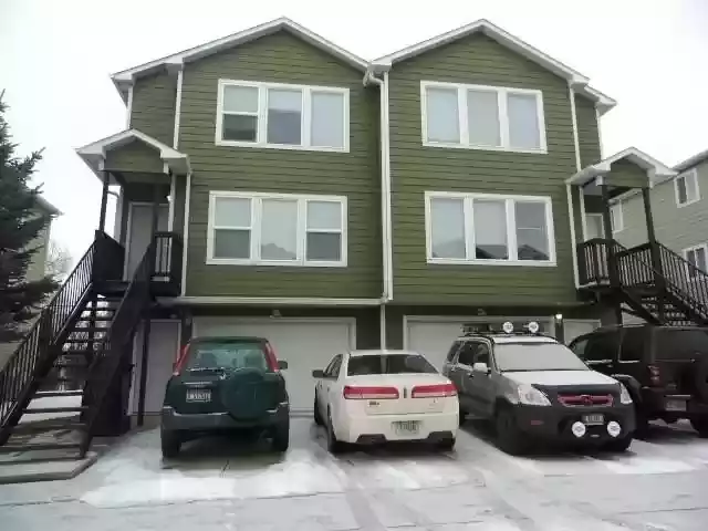 1 Rooms available near campus