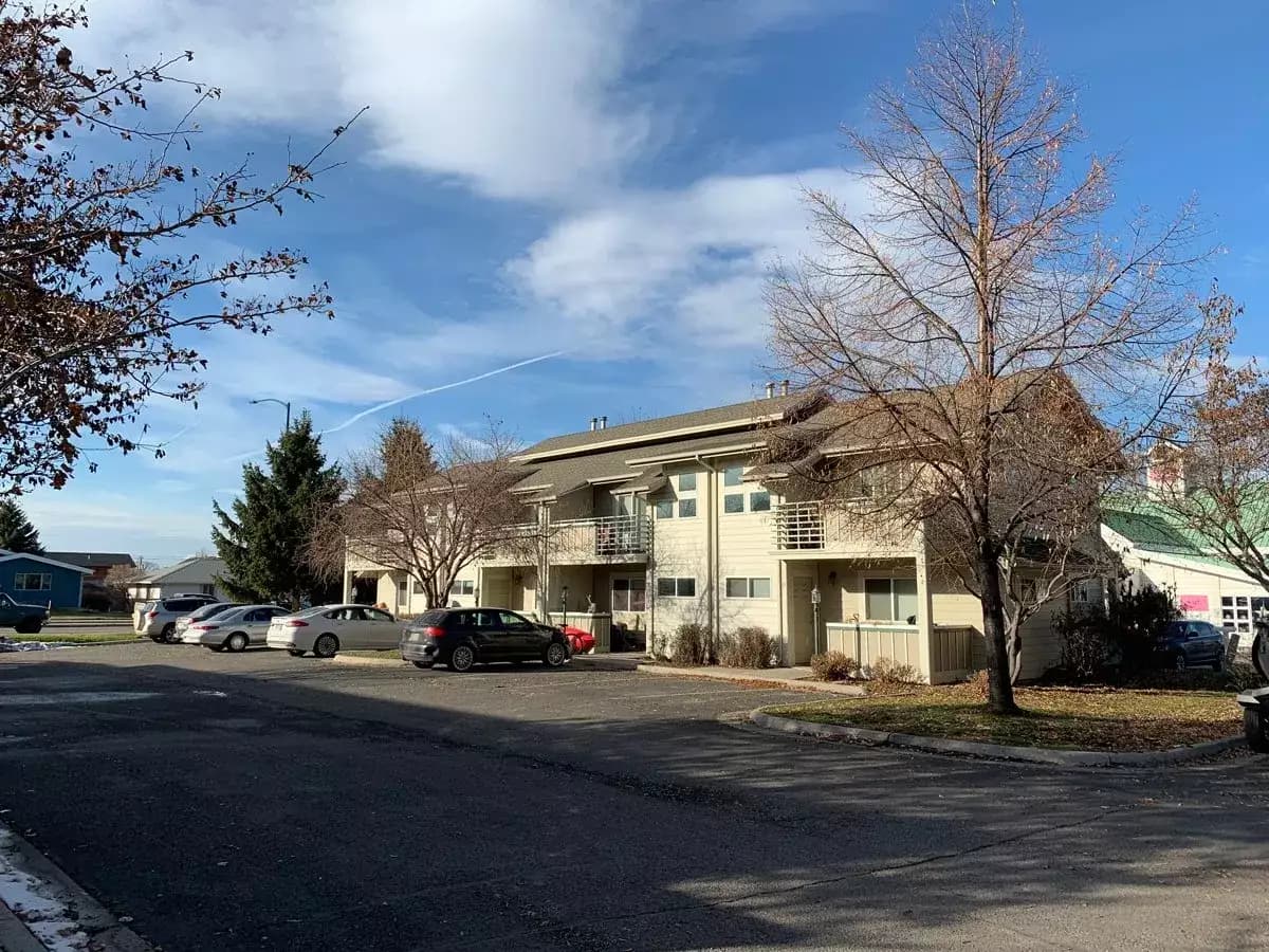 The Cottonwood Apartments