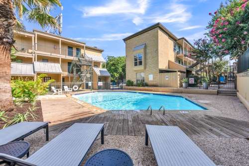 Oak Park Apartments