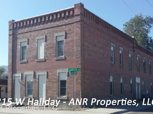 215 W Halliday
