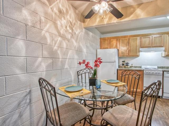 Wallington Plaza Apartment Homes