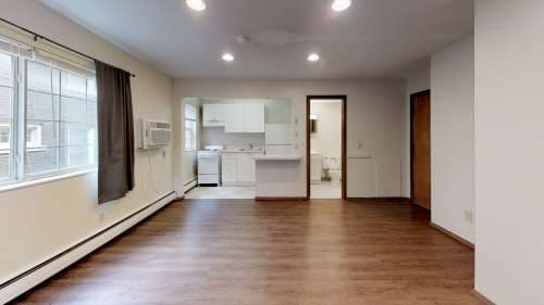 98 E 12th Ave