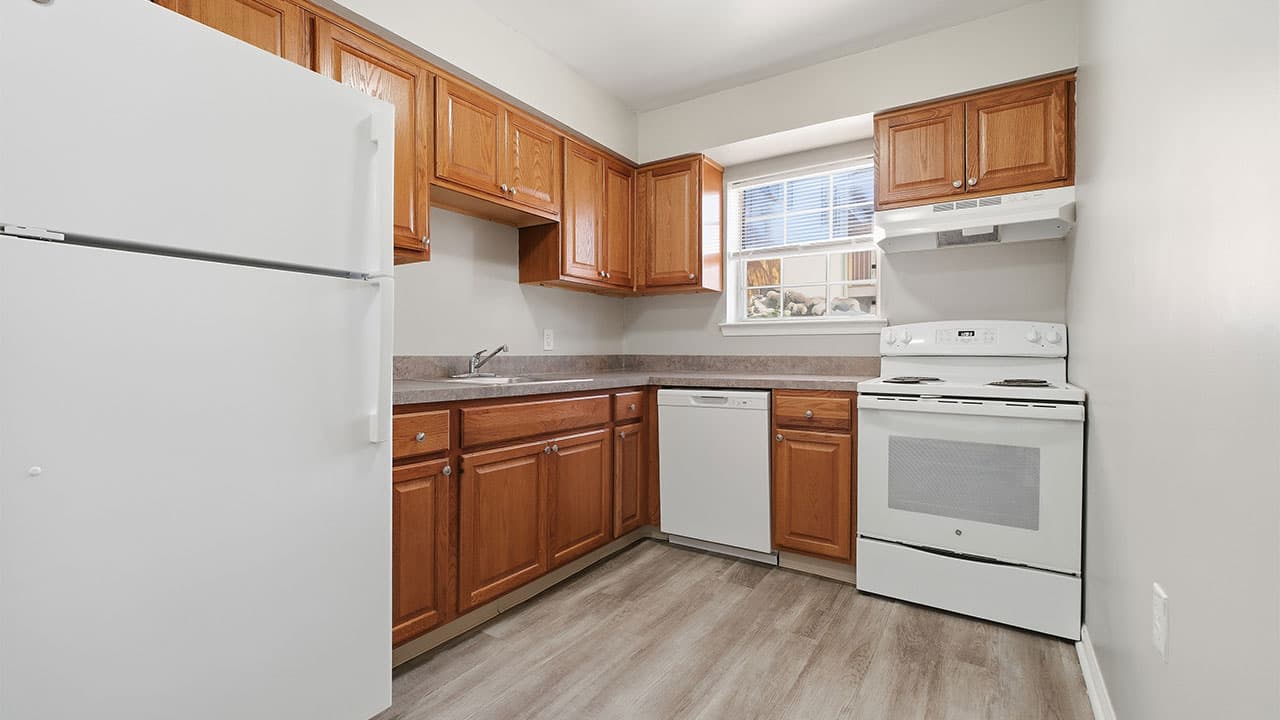 Waters Edge Apartments