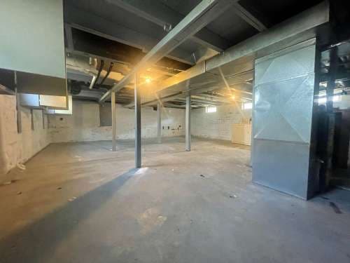 321 E. College