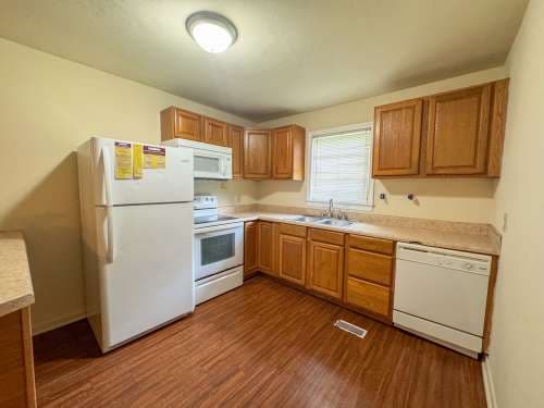 1502 Atkamire Dr
