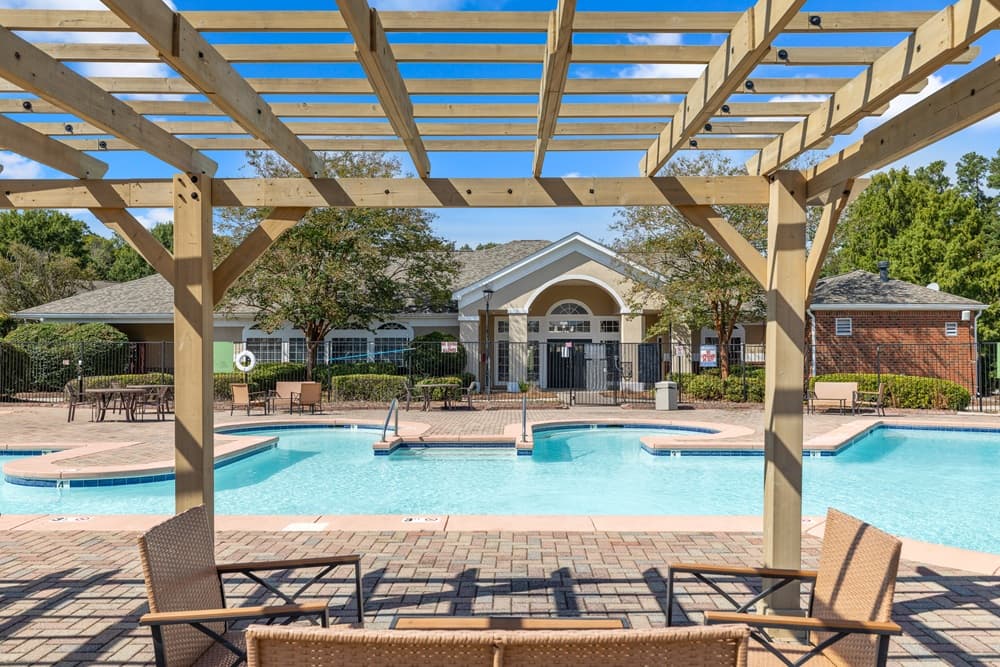 Sunset Pointe Apartments