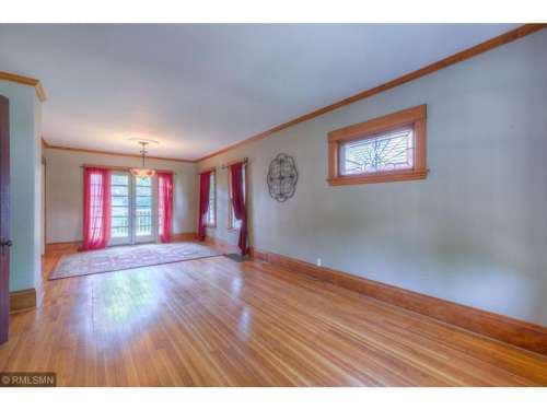 Large 6 bedroom house near Hamline University- June 2026! Pet Friendly