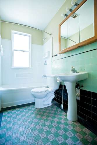 1 BD/1BA w Heat near Brady*** HALF OFF FIRST MONTH***
