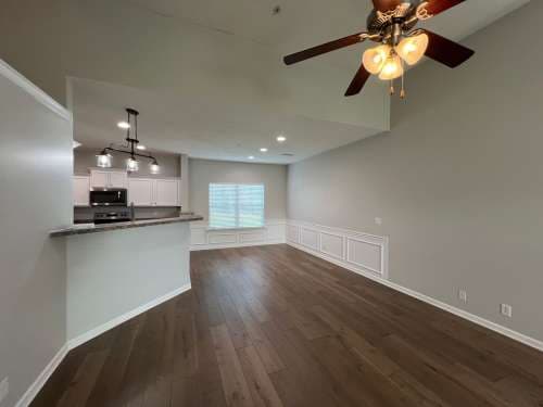 Move-in Special! Available Immediately! Gorgeous 4 Bedroom 3 Bath in Creeksbend Subdivision