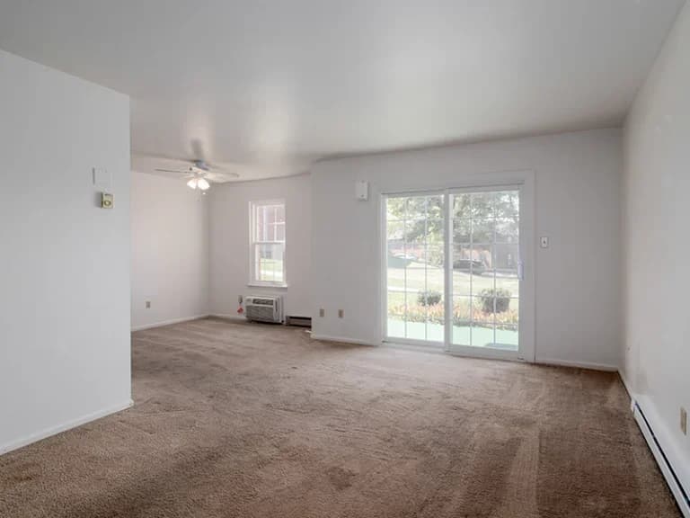 Oak Hollow Apartments